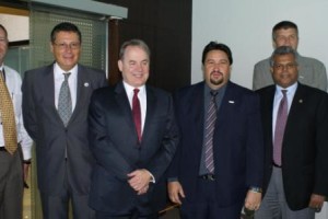 Maurice Closs, junto James Hogan, Presidente y Ejecutivo en Jefe de Etihad Airways.