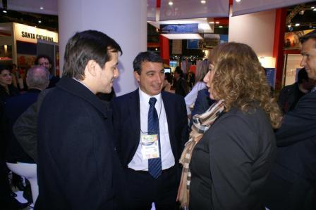 Mariano Recalde, Presidente de Aerolíneas, Fabian Lombardo de AR y Patricia Vismara de Mintur Nación.