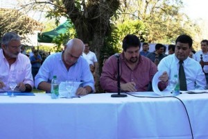 Meyer y Closs firmaron en San Ignacio un acuerdo de créditos del BID para la realización de obras del Corredor de las Misiones Jesuíticas.
