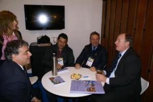 Ministro de Turismo de Misiones, Horacio  Blodek y el defensor del turista, Dr. José Palmiotti, en FIT.
