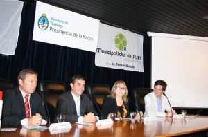 Hugo Ruesga, Pte de la FNCC y Facundo Castelli, Intendente de Puan presentaron la fiesta en el Ministerio de Turismo de la Nación.