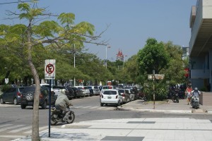 Boulevares y calles convergen en la Plaza Gral San Martín.