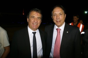 Oscar Ghezzi junto al gobernador de Entre Ríos, Sergio Urribarri.