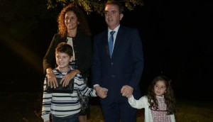 El Gobernador Francisco Pérez junto a su familia llegó al Prado Gaucho para disfrutar de la Celebración de Todas las Cosechas.