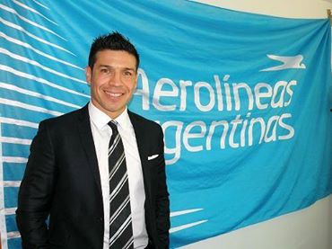 Maravilla Martìnez en Aerolìneas.