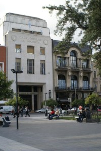 Edificio de la Caja Popular.