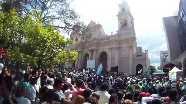 Más de 25 mil peregrinos en Fiesta del Milagro.
