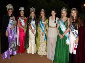 Con Fiesta De Reinas Nacionales, Caro Kraiñski, Nicole Swier, Marcia Sol Lukasievicz y Sabrina Fuks.