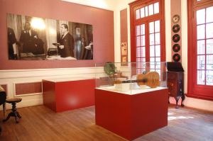 Museo Casa Carlos Gardel.
