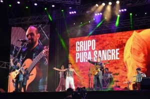Grupo PuraSangre de Entre Ríos otro grupo nacional en el escenario de la 2da noche.