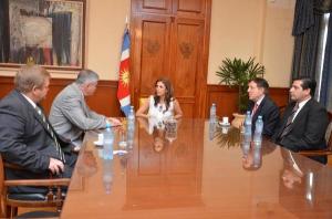 La Gobernadora Zamora se reunió con el Pte de FEHGRA, Roberto Brunello y el Pte Cat, Oscar Ghezzi.