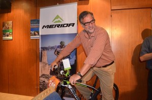 El ministro Sergio Dobrusin se prepara para la competencia Ultra Mountain Bike denominada “Mountain Bike Pepirí” .