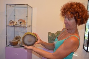 Museo Piedra Cruz Sur y su directora Patricia Dreier quien le da un encanto particular cuando habla de Minerales y metafísica.