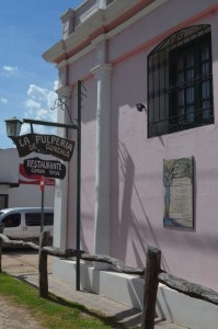 Nono. “La Pulpería de Gonzalo” que se encuentra en la esquina Hipólito Irigoyen y Vicente Castro es de 1888.