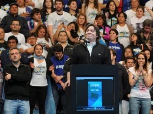 Máximo Kirchner: "Denuncias como la de Veja son una canallada, nunca tuve cuentas en el exterior".
