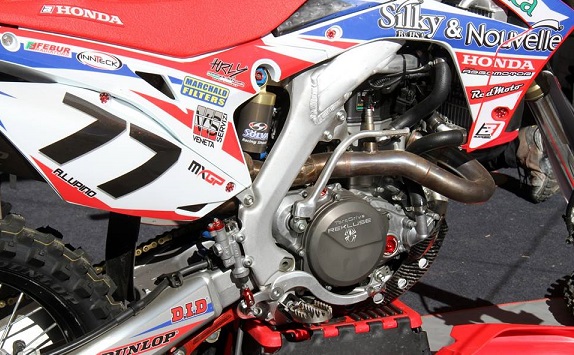 El motocross revoluciona a Villa La Angostura.