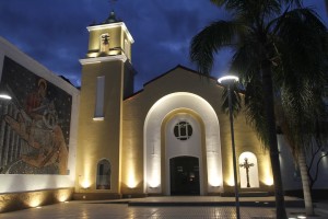 Nuestra Señora del Perpetuo Socorro. La parroquia de estilo colonial fue construía en 1942.