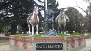 90º Aniversario de Gato y Mancha en Ayacucho.