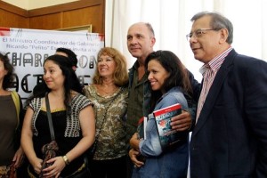 El ministro Coordinador General de Gabinete, Ricardo Escobar presentó esta mañana en conferencia de prensa el evento, "Charla con Actores" .
