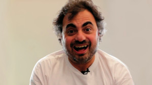 Moldavsky es un tipo del once, que recrea un humor judío Goy Inclusive.