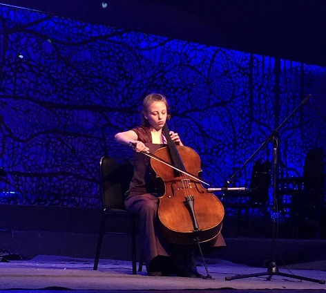 Música clásica para el deleite del alma!!! Directo desde Polonia, Zuzanna Bachminska, solista de violonchelo.