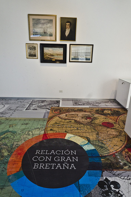 El Museo desarrolla los primeros habitantes “La relación con Gran Bretaña y las “Tradiciones políticas argentinas”.