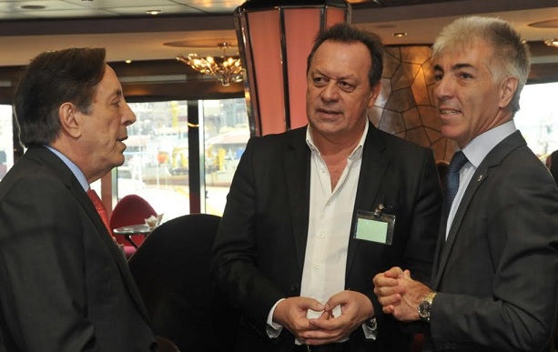 El minisatro Santos y el presidente de CAT, Oscar Ghezzi, participaron del arribo del crucero MSC Spléndida.