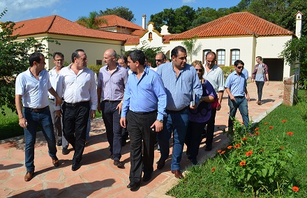 El ministro de Turismo de laNaciòn, Gustavo Santos en su estancia en San Ignacio apoyò al ministro Arrúa para la promoción de la "Ruta Jesuita"