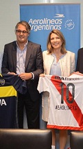 Isela Costantini CEO de Aerolineas y Diego García.